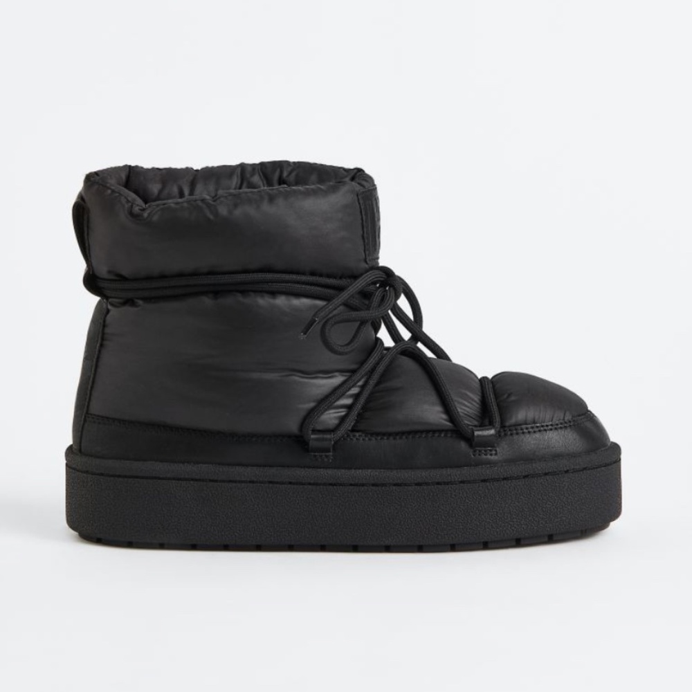 NWT H&M Laced Padded Black Snow Boots Size 7